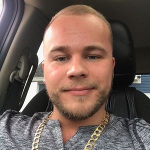 Meet your Posher, Travis